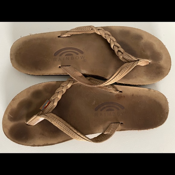 (SOLD!) 🤗 🌈 Rainbow 'Flirty' Braided Leather Flip Flop, size 7, hardly worn! - Picture 3 of 10